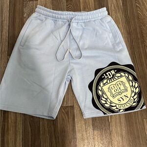 White Athletic Shorts with Elastic Waistband and Drawstring